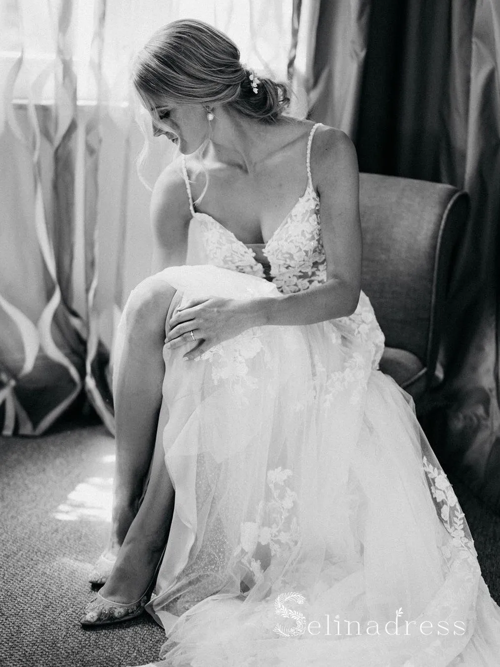 A-line Spaghetti Straps Lace Wedding Dresses Romantic Bridal Gowns CBD296